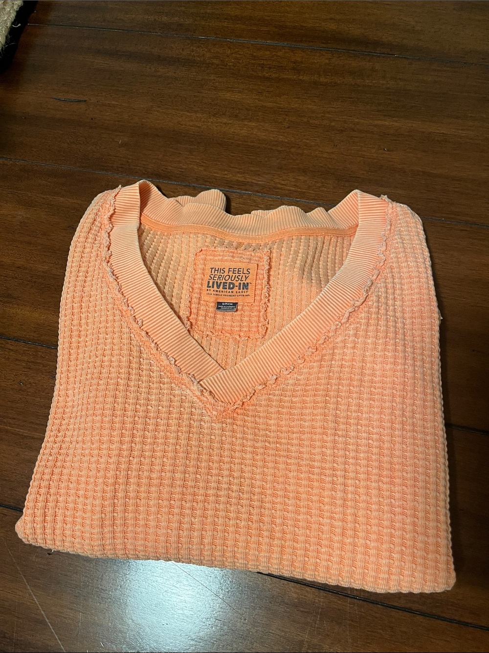 AMERICAN EAGLE  Peach Waffle-Knit V-Neck Sweater